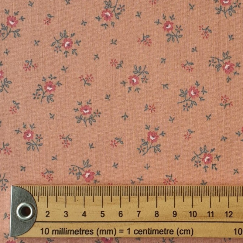 Tela patchwork japonés YUWA flores rosa salmón